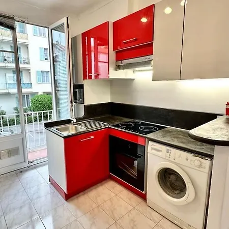 Cosy - 15 Min From - Free Parking * Nice